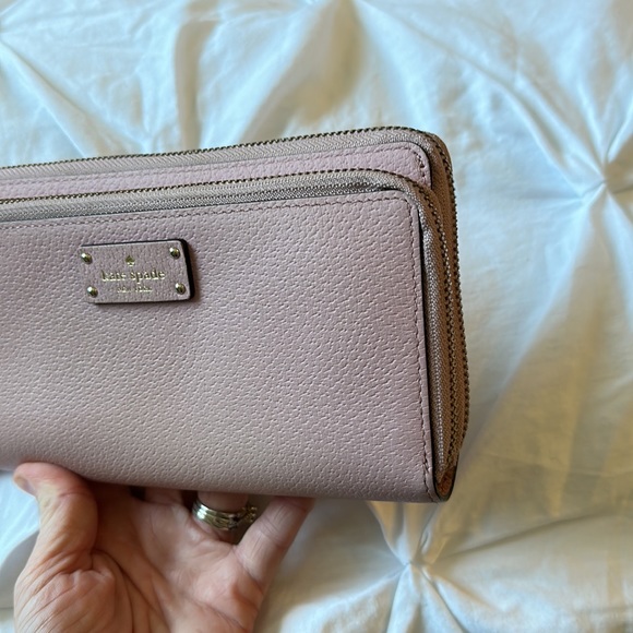 Kate Spade Large Carryall Wristlet/Wallet Blush Pink Double Zipper - Picture 6 of 16